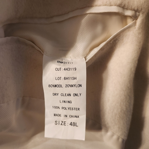 Men's Cream Dress Coat - Picture 4 of 6